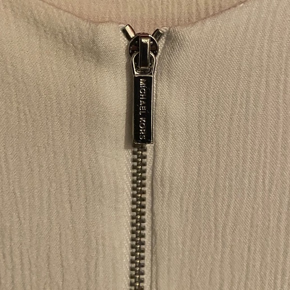 Michael Kors sleeveless top in White size 2 - Picture 3 of 5